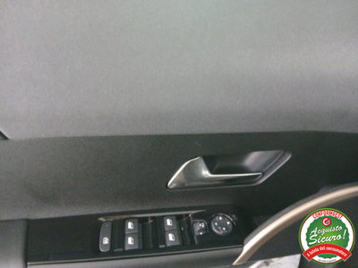 Lancia Ypsilon 1.2 mhev Edizione Limitata Cassina e-dct (11)