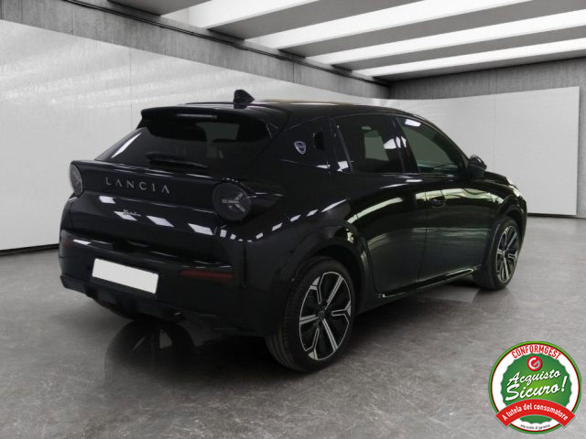 Lancia Ypsilon 1.2 mhev Edizione Limitata Cassina e-dct (5)