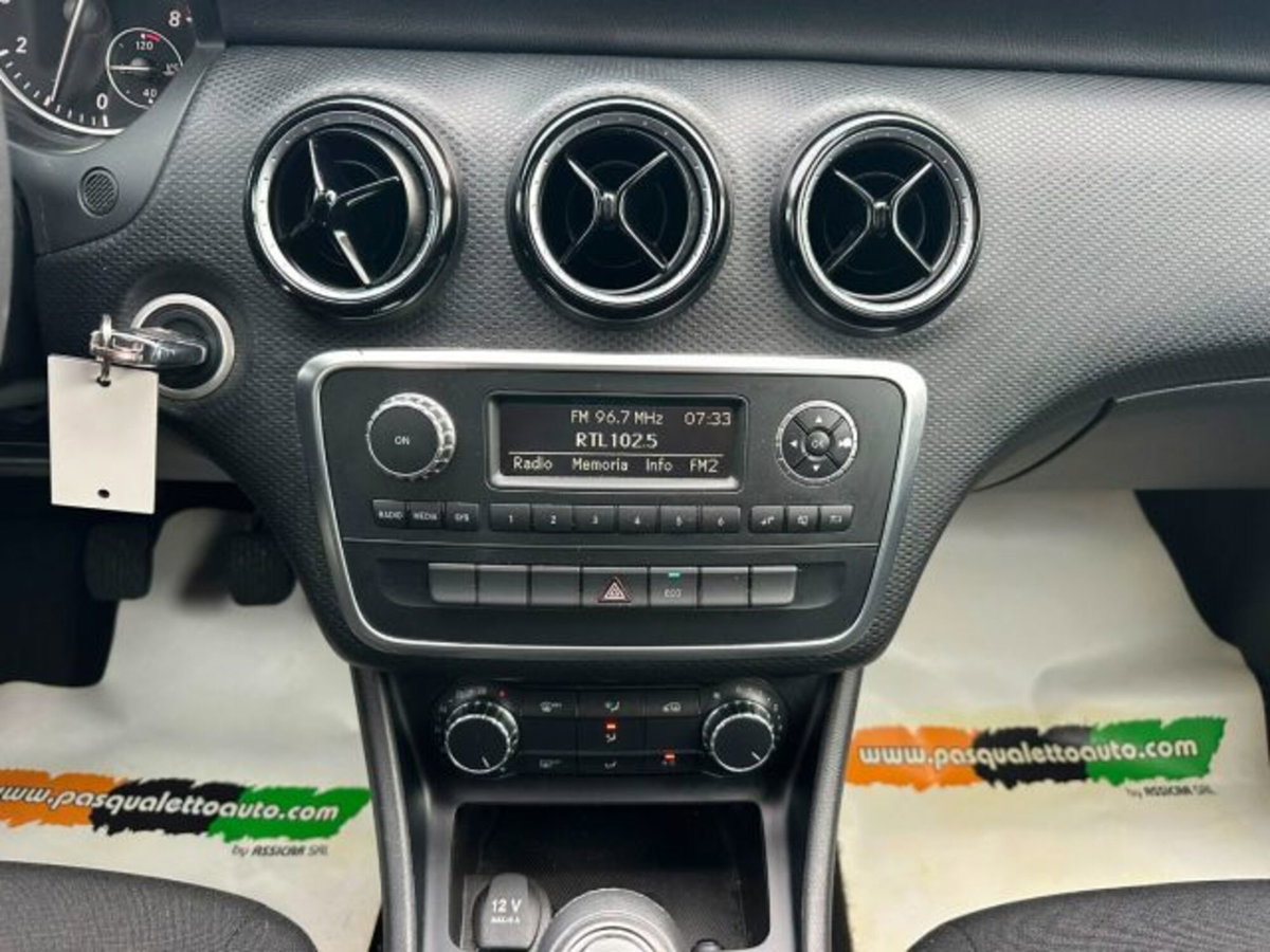 Mercedes-Benz Classe A 180 Executive (10)