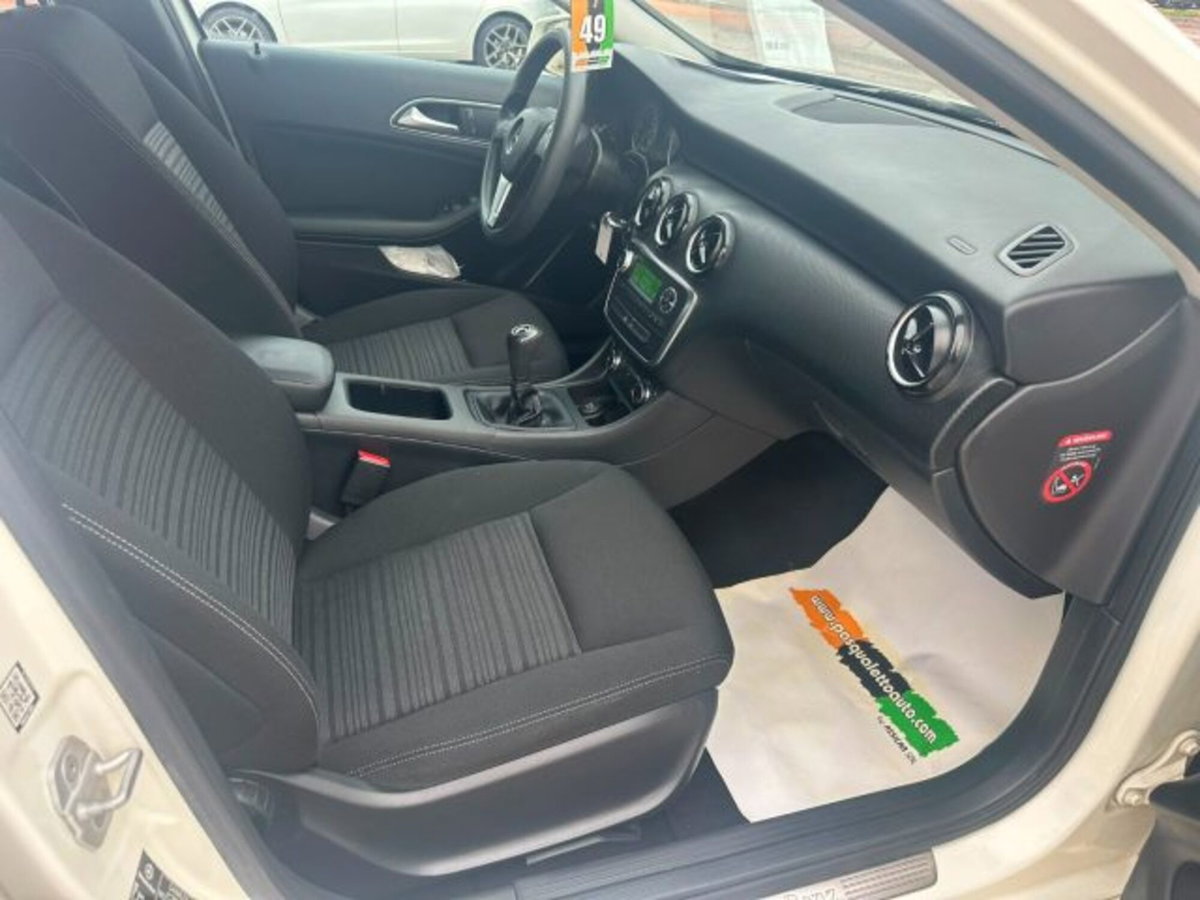 Mercedes-Benz Classe A 180 Executive (17)