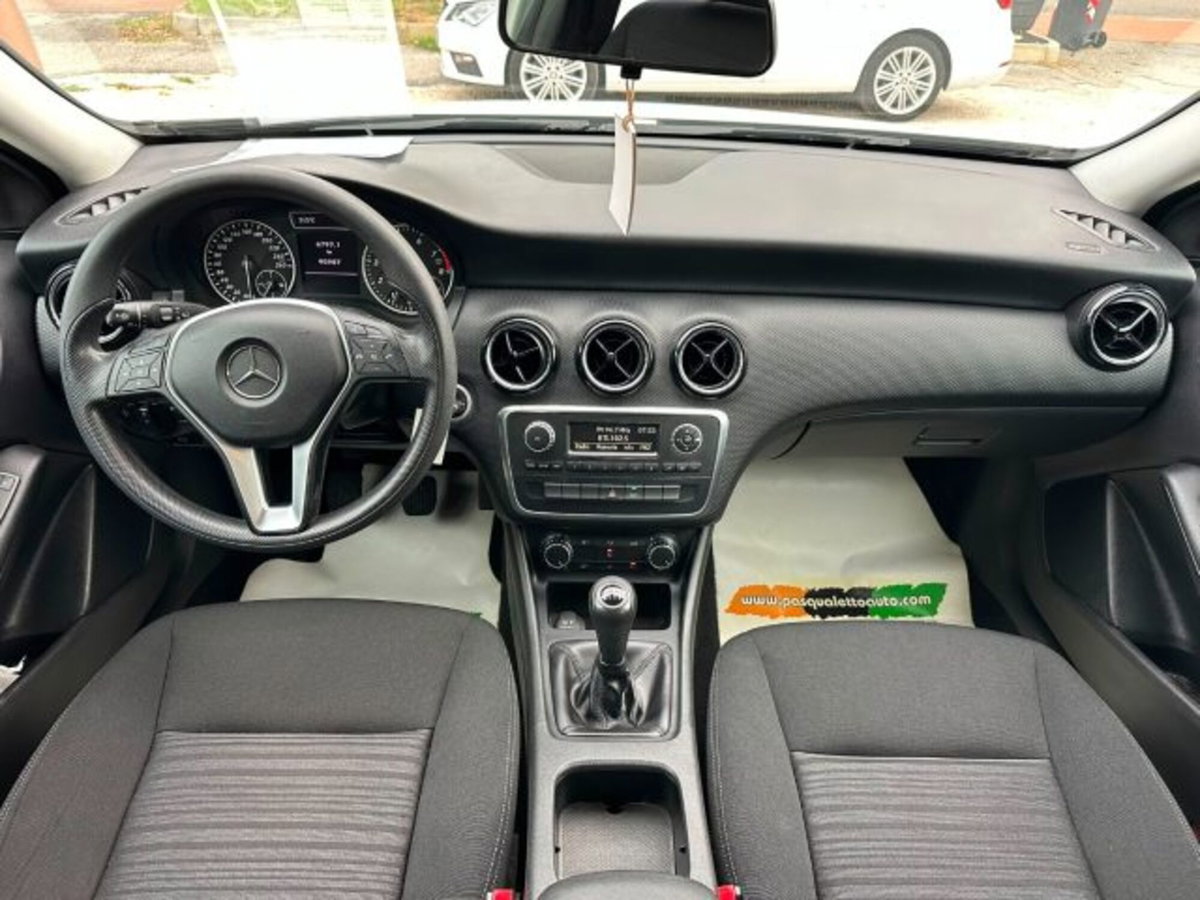 Mercedes-Benz Classe A 180 Executive (18)