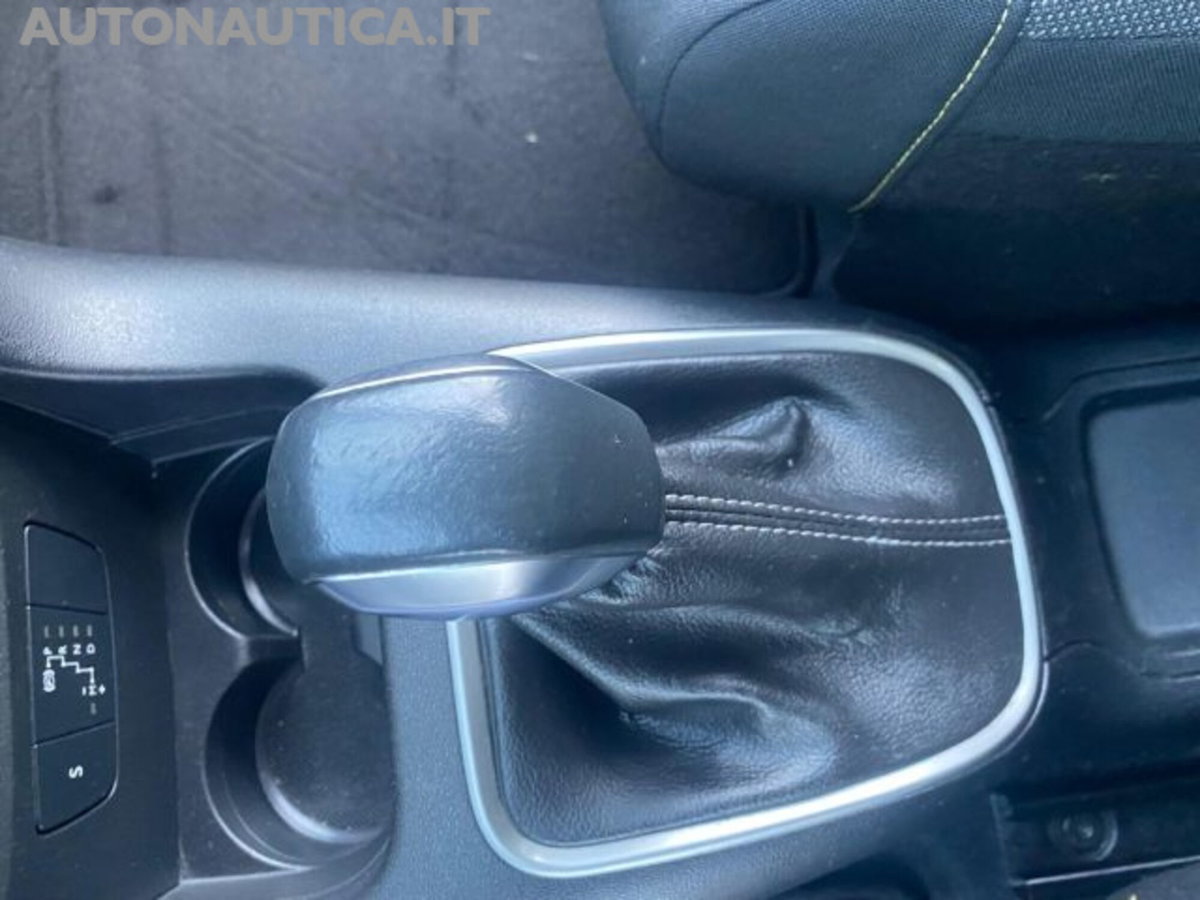Citroen C3 PureTech 110 S&S EAT6 Shine Pack (16)