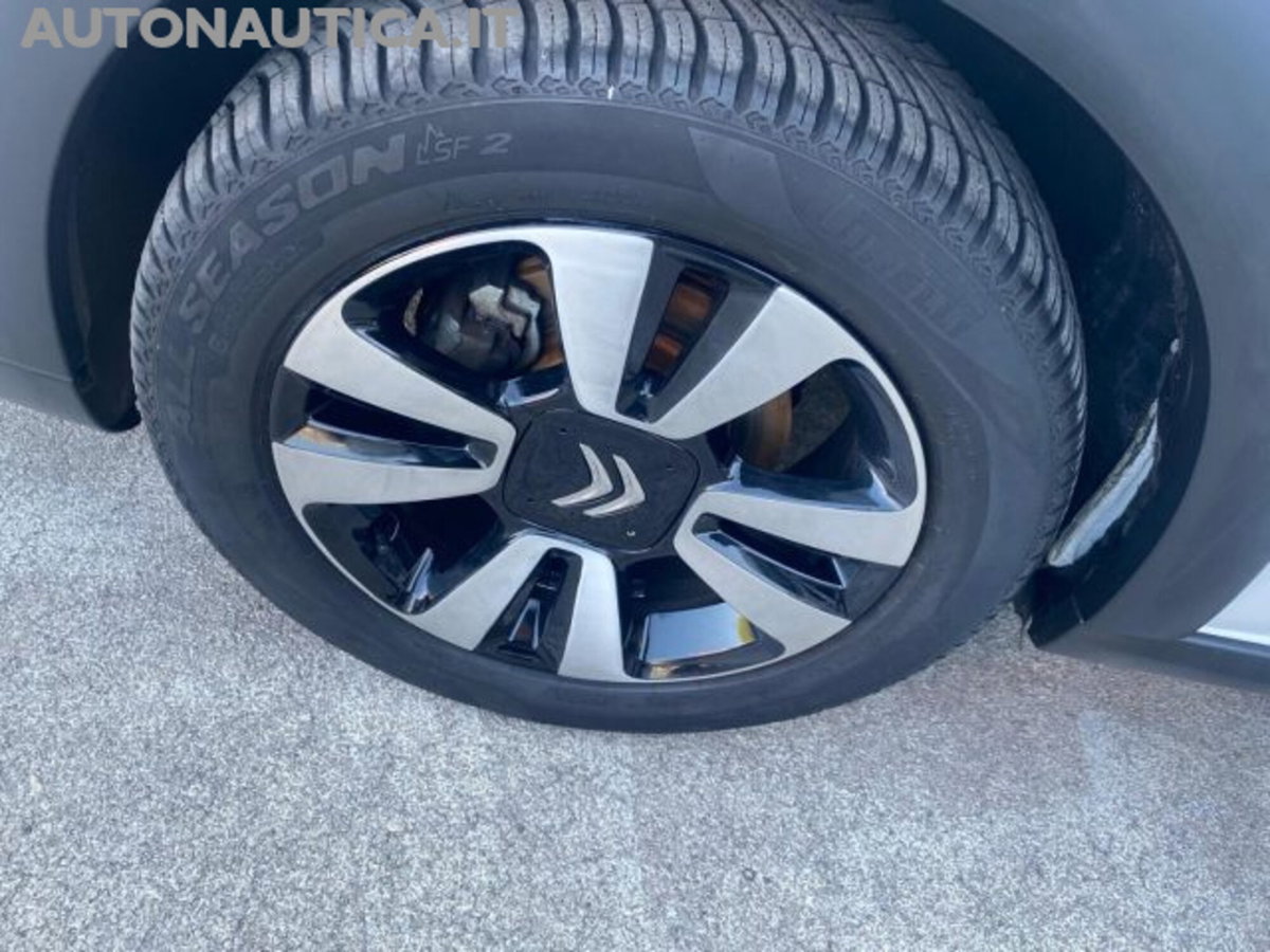 Citroen C3 PureTech 110 S&S EAT6 Shine Pack (17)