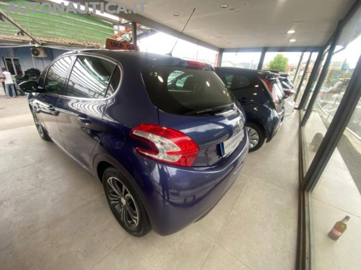 Peugeot 208 VTi 95 CV 5p. GPL Allure (3)