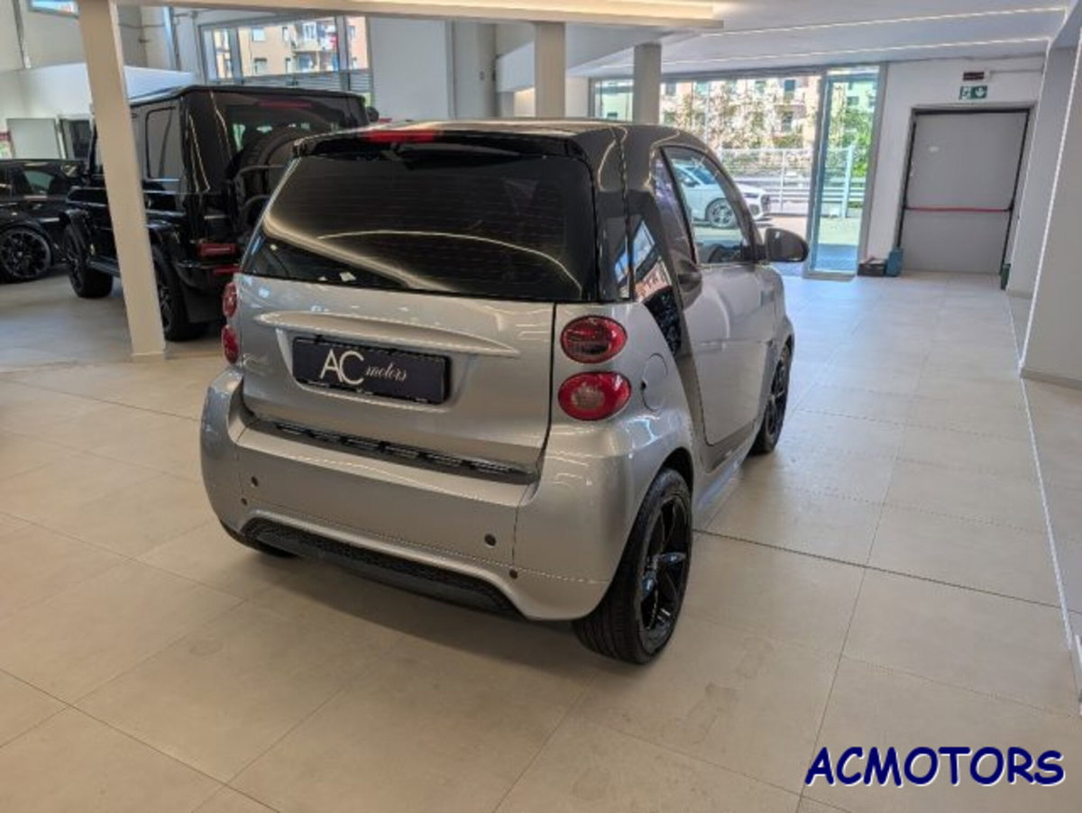 smart Fortwo 1000 52 kW MHD coupé pulse (7)