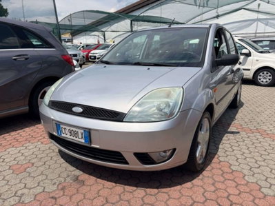 Ford Fiesta 1.2 16V 5p. Ghia usata