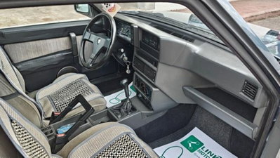 Alfa Romeo 75 1.6 (20)