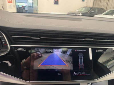 Audi Q8 3.0 tdi mhev S line quattro 286cv tiptronic (18)