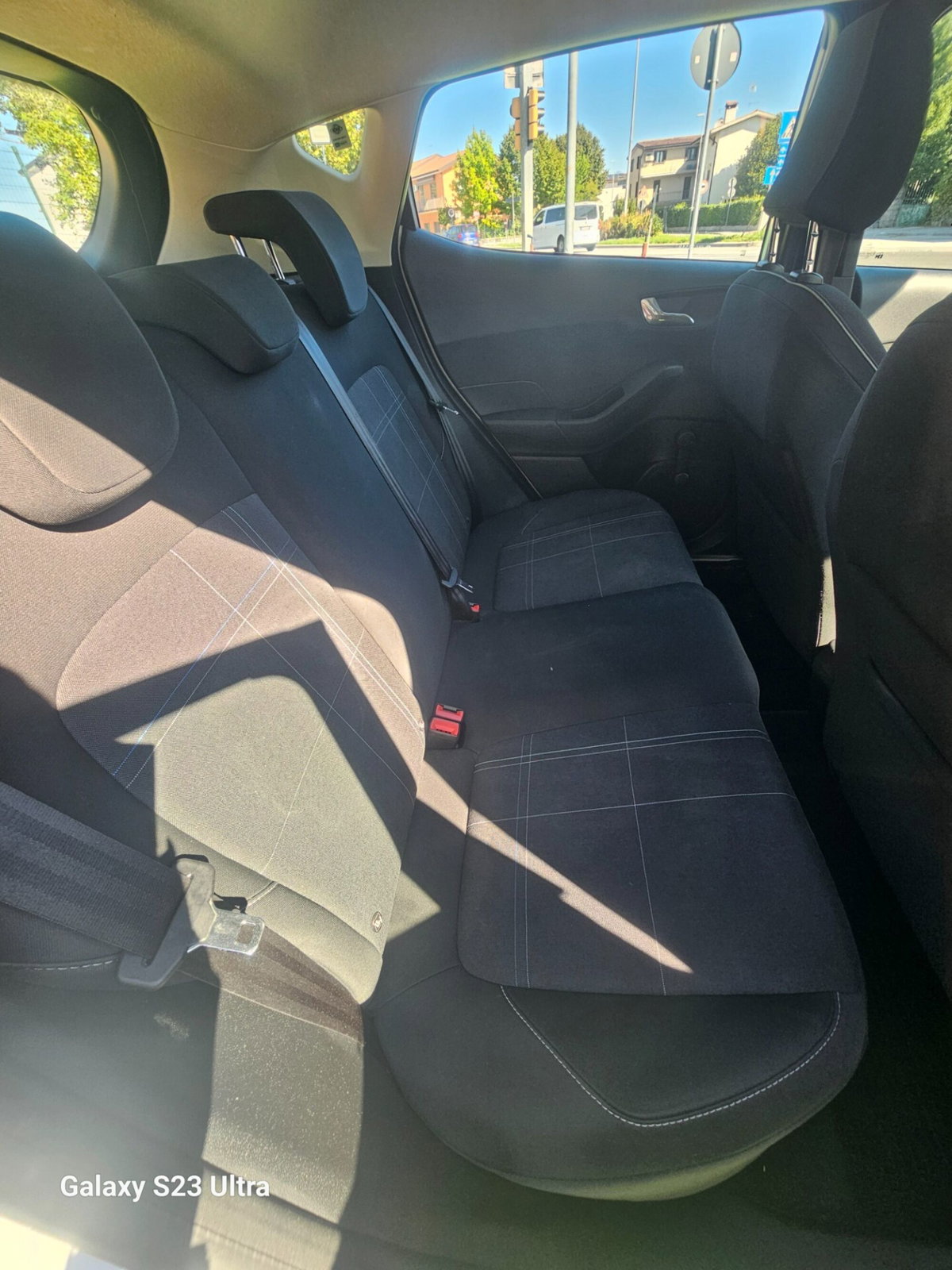 Ford Fiesta 1.0 Ecoboost 100 CV 5 porte Vignale (12)