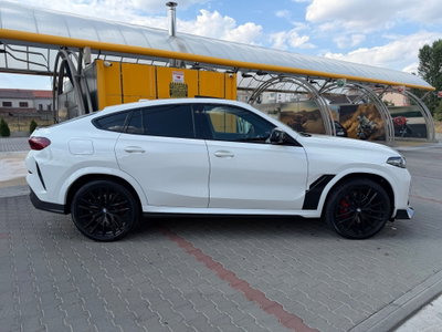 BMW X6 xDrive30d 48V Msport (2)