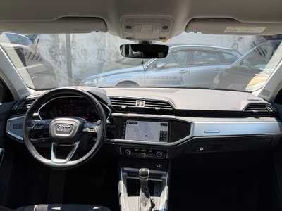 Audi Q3 35 2.0 tdi s-tronic (10)