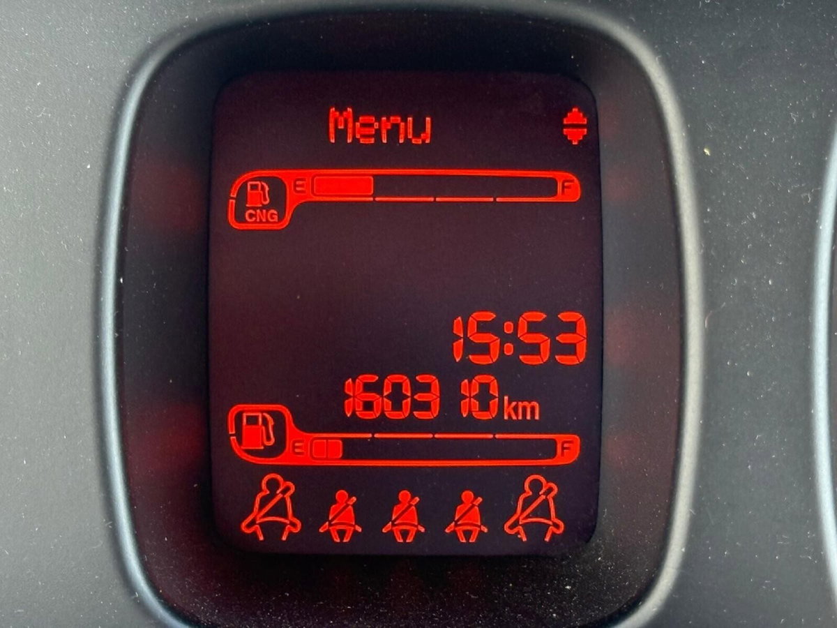Fiat Panda 0.9 TwinAir Turbo Natural Power Lounge (7)