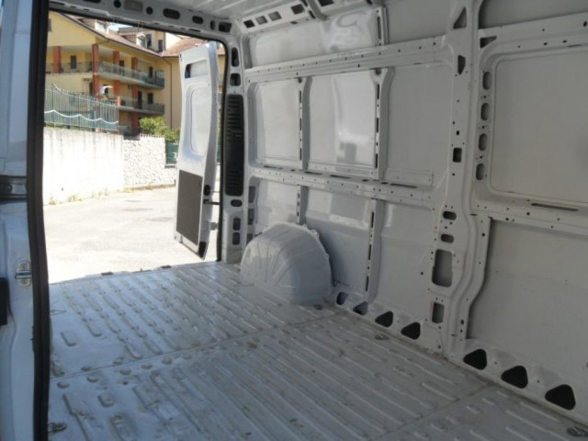 Fiat Ducato Furgone Vetrato 33 2.2 Mjt 140CV AT9 PM-TN Furgone Vetrato (12)