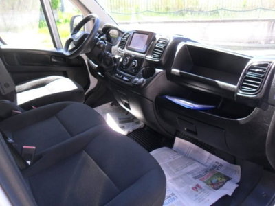 Fiat Ducato Furgone Vetrato 33 2.2 Mjt 140CV AT9 PM-TN Furgone Vetrato (16)