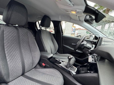 Peugeot 208 PureTech 100 Stop&Start 5 porte Allure (9)