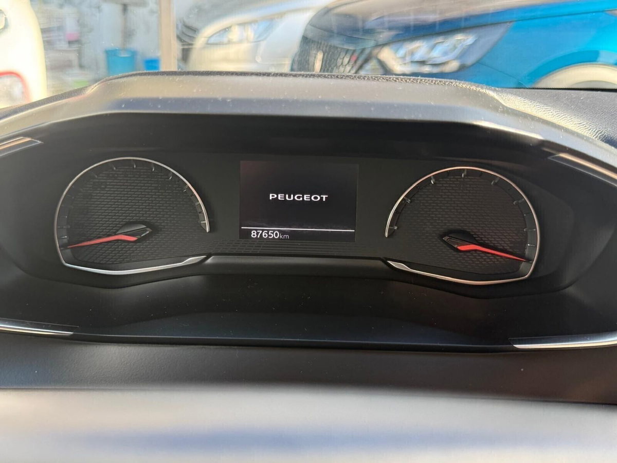 Peugeot 208 BlueHDi 100 Stop&Start 5 porte Allure Pack (8)