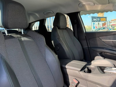 Peugeot 3008 BlueHDi 130 S&S EAT8 Allure Pack (11)