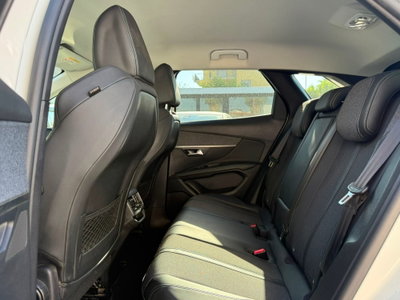 Peugeot 3008 BlueHDi 130 S&S EAT8 Allure Pack (15)