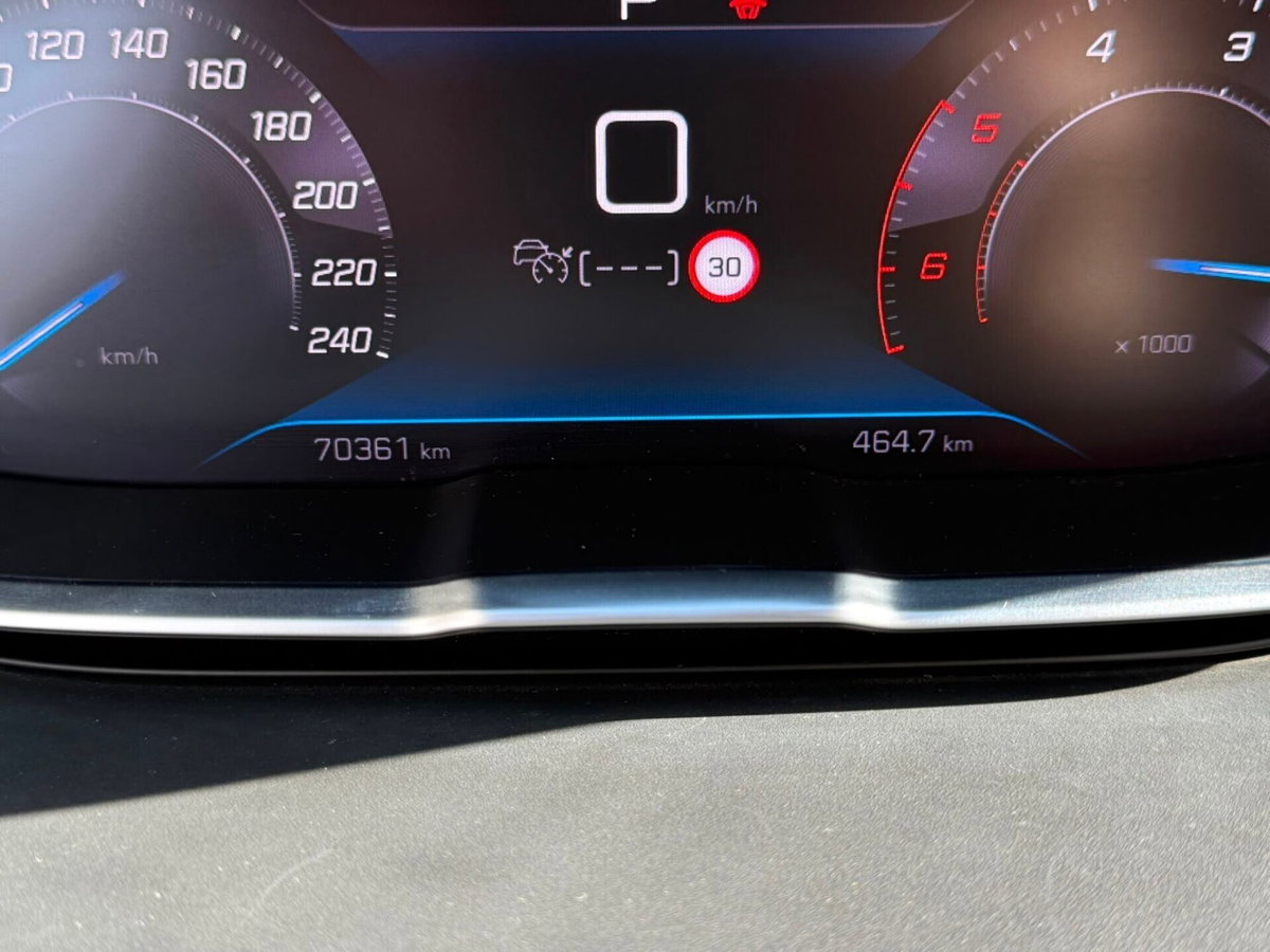 Peugeot 3008 BlueHDi 130 S&S EAT8 Allure Pack (7)