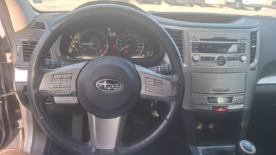 Subaru Legacy Station Wagon 2.0D SW Trend (18)