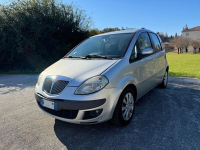 Lancia Musa Multijet Platino 100 usata