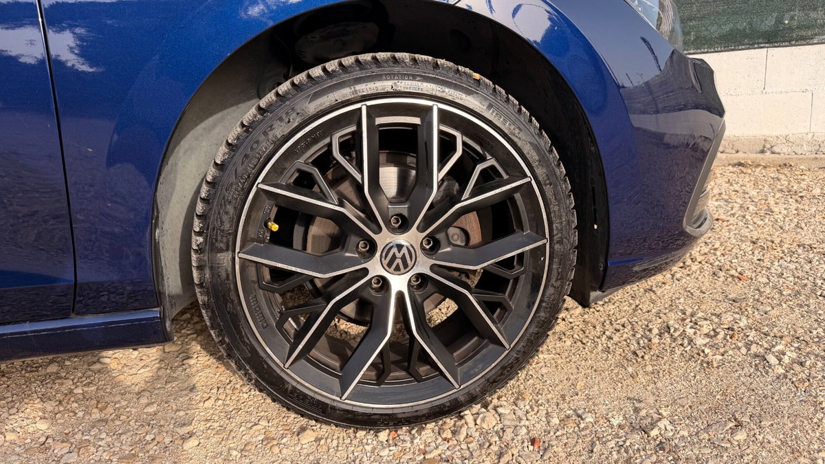 Volkswagen Golf 1.0 eTSI EVO DSG Life (10)
