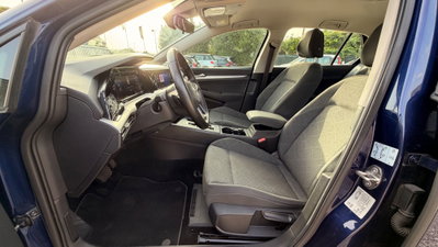 Volkswagen Golf 1.0 eTSI EVO DSG Life (15)