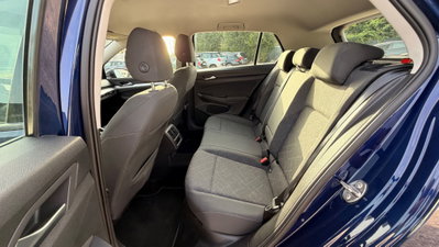 Volkswagen Golf 1.0 eTSI EVO DSG Life (17)