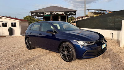 Volkswagen Golf 1.0 eTSI EVO DSG Life (2)