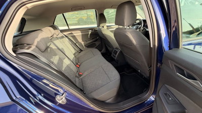 Volkswagen Golf 1.0 eTSI EVO DSG Life (19)