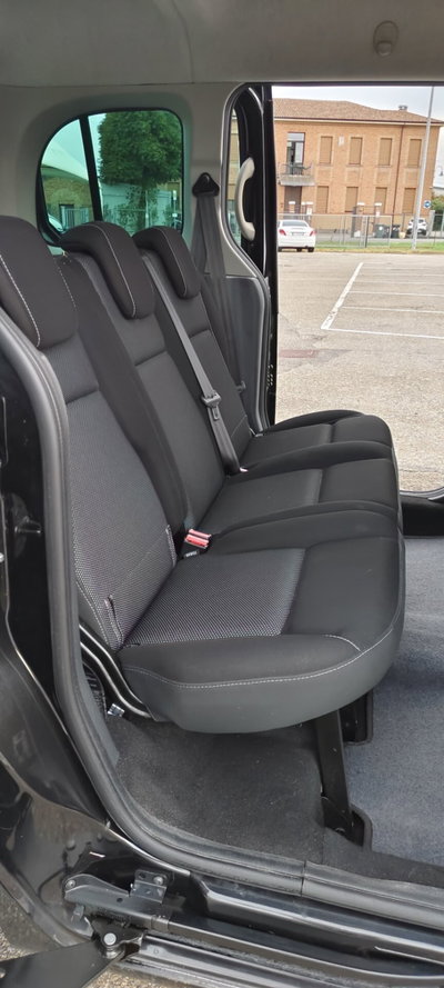 Renault Kangoo 1.5 dCi 90CV 5 porte Stop & Start Extrem (14)