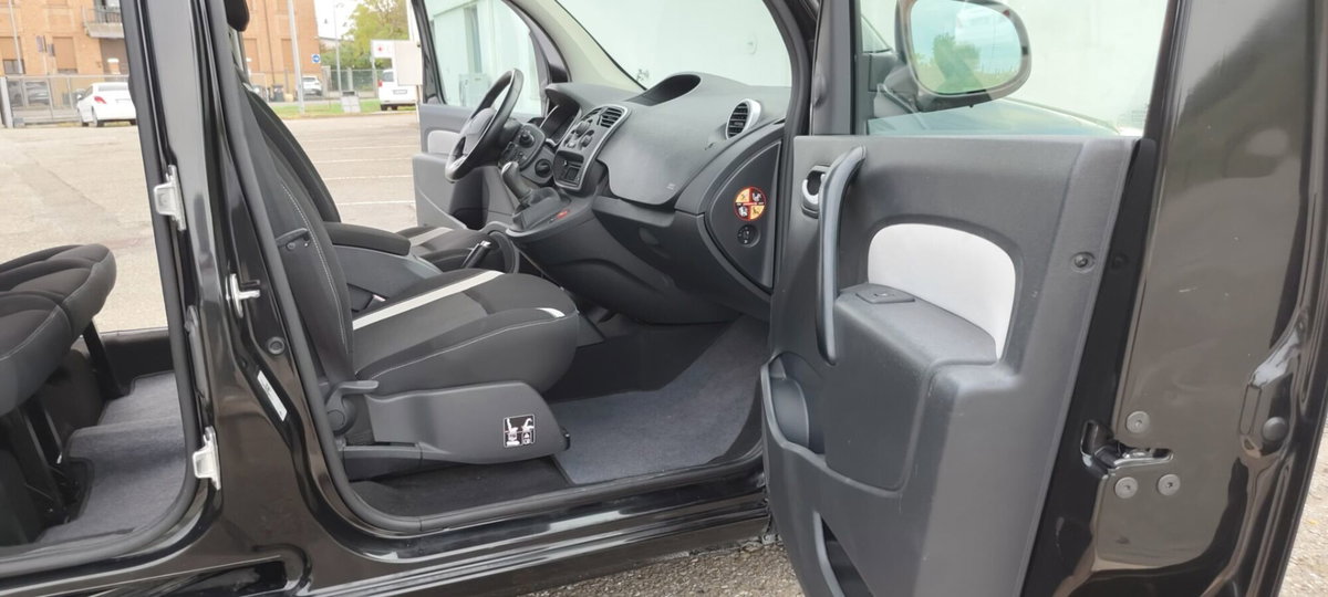 Renault Kangoo 1.5 dCi 90CV 5 porte Stop & Start Extrem (16)