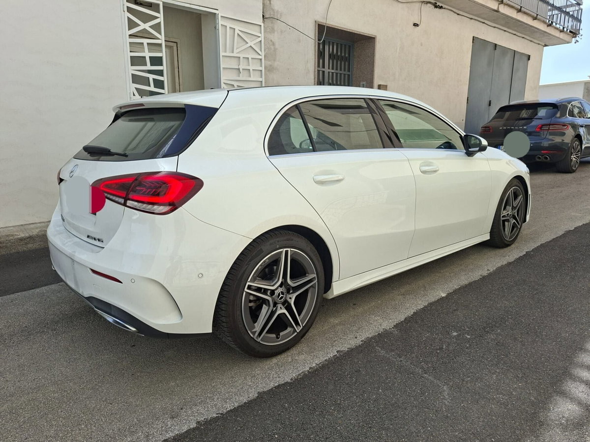 Mercedes-Benz Classe A 180 d Automatic Premium (11)