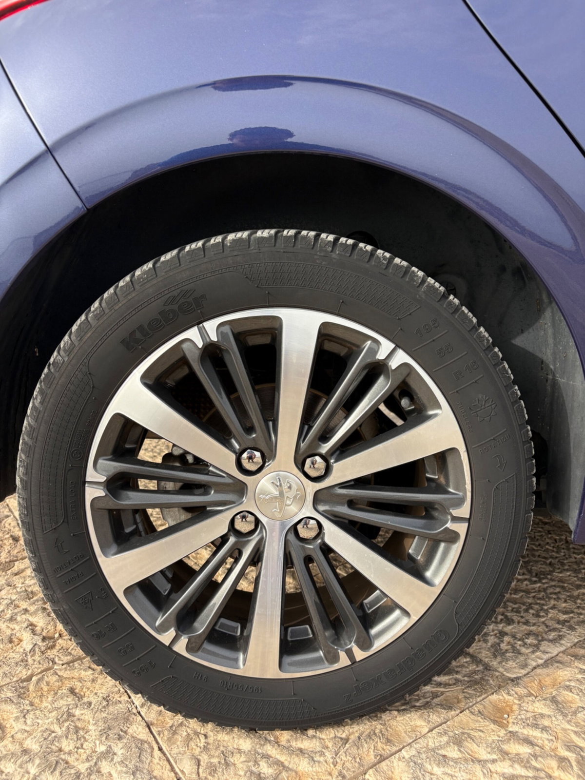 Peugeot 208 Turbo 110 EAT6 S&S 5 porte Allure (10)