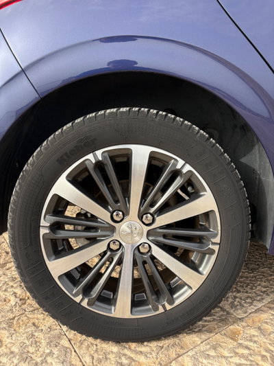 Peugeot 208 Turbo 110 EAT6 S&S 5 porte Allure (10)