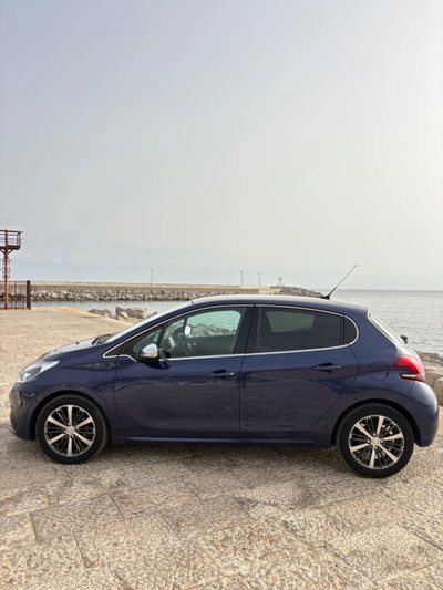 Peugeot 208 Turbo 110 EAT6 S&S 5 porte Allure (12)