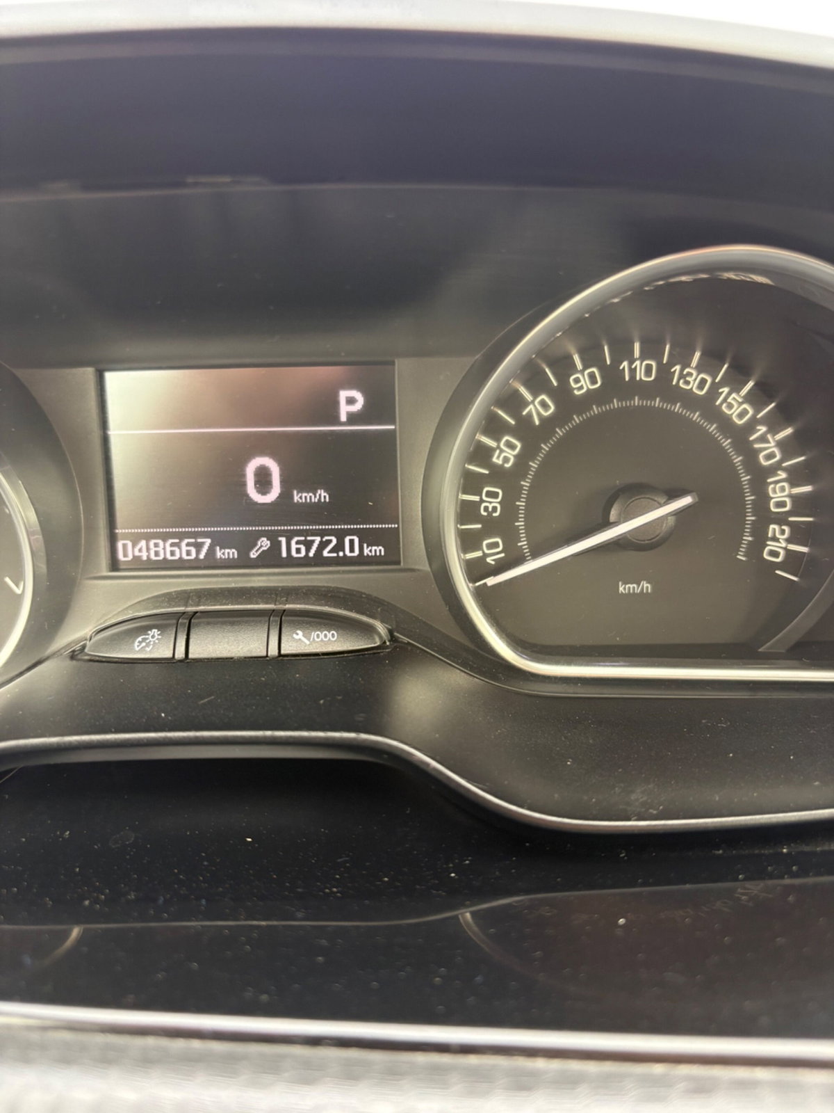 Peugeot 208 Turbo 110 EAT6 S&S 5 porte Allure (17)