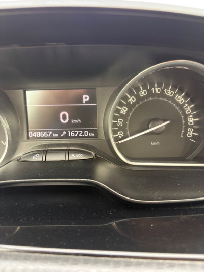 Peugeot 208 Turbo 110 EAT6 S&S 5 porte Allure (17)