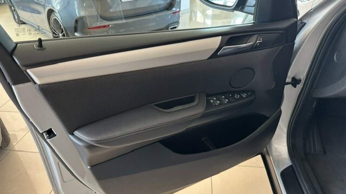 BMW X3 xDrive20d Business Advantage Aut. (11)
