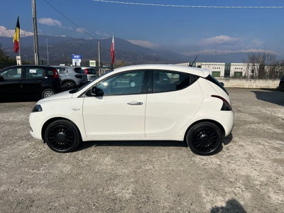 Lancia Ypsilon 1.0 FireFly 5 porte S&S Hybrid Ecochic Silver (7)