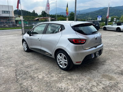 Renault Clio dCi 8V 90 CV EDC 5 porte Moschino Zen (6)