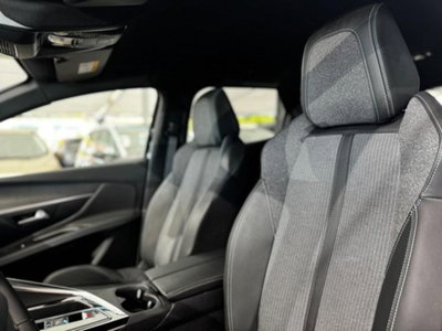 Peugeot 3008 BlueHDi 130 S&S EAT8 Allure Pack (18)