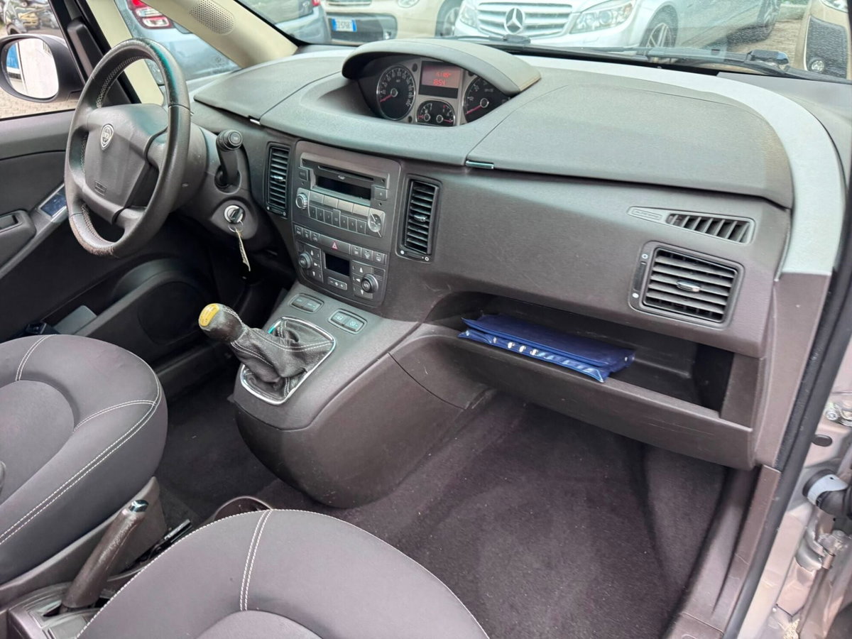 Lancia Musa 1.3 Mjt 95 CV DFN Gold (11)