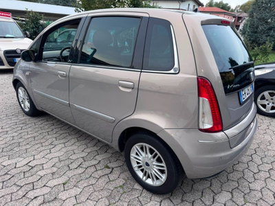 Lancia Musa 1.3 Mjt 95 CV DFN Gold (4)