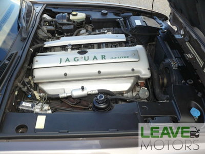 Jaguar XJ 3.2 cat Executive (19)