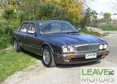Jaguar XJ 3.2 cat Executive (3)