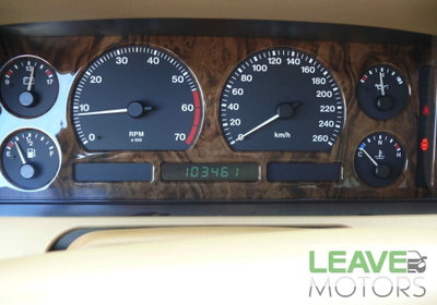 Jaguar XJ 3.2 cat Executive (9)