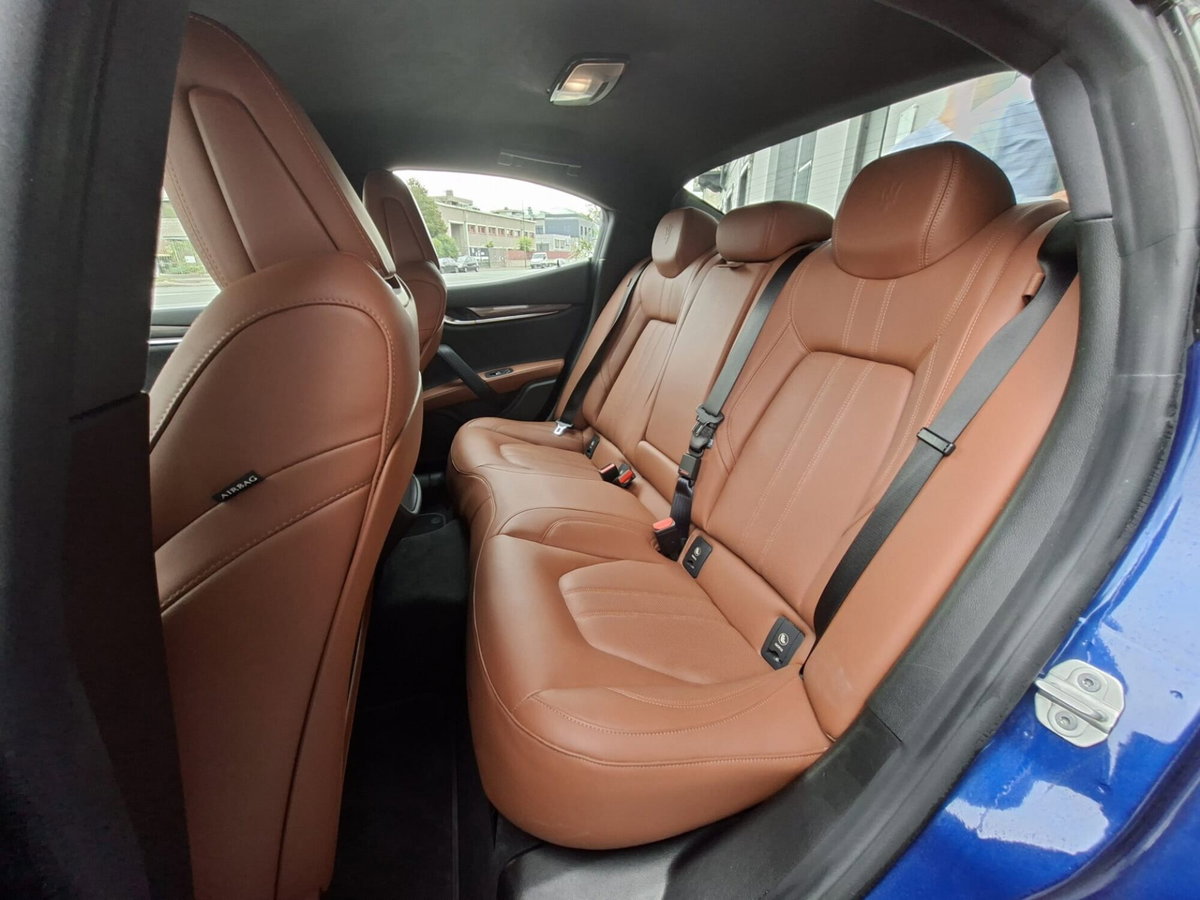 Maserati Ghibli Ghibli V6 Modena (17)