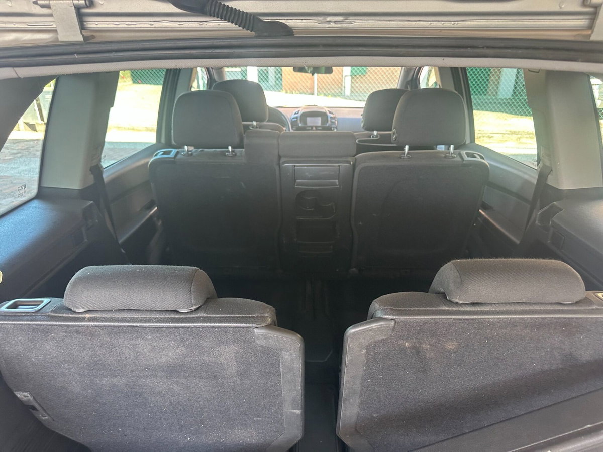 Opel Zafira 1.8 16V GPL-TECH Cosmo (11)