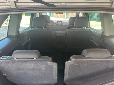 Opel Zafira 1.8 16V GPL-TECH Cosmo (11)